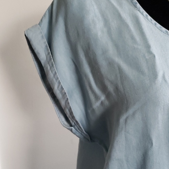 🌸NWT🌸 Blue Scoop Casual Top 🌸 - Picture 2 of 3